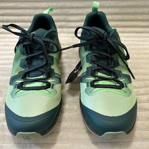 NWT Salomon Vaya trail running / hiking shoes, size 6.5 US / size 38 EU